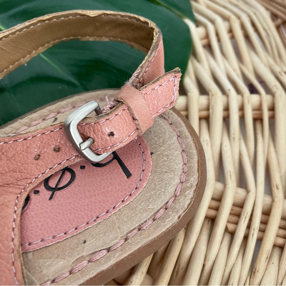 B.O.C Born Out Of Concept leather Blush Pink Nude Floral Flat Sandals Size 39/8 - Picture 9 of 16